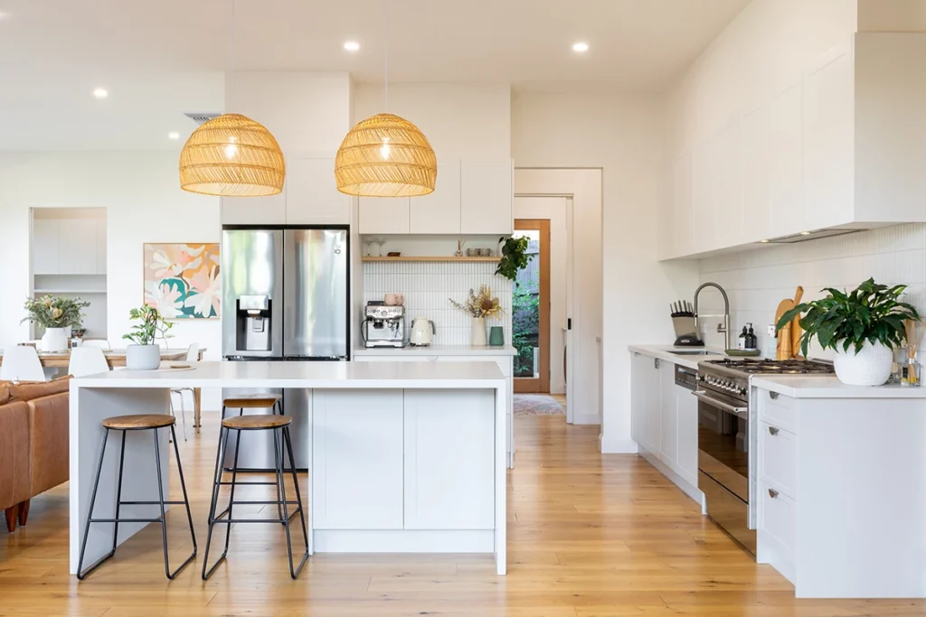 Should You Renovate or Restore Your Home r3homes.net